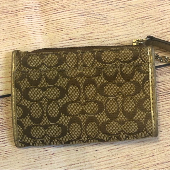 Authentic COACH coin purse - Picture 1 of 6